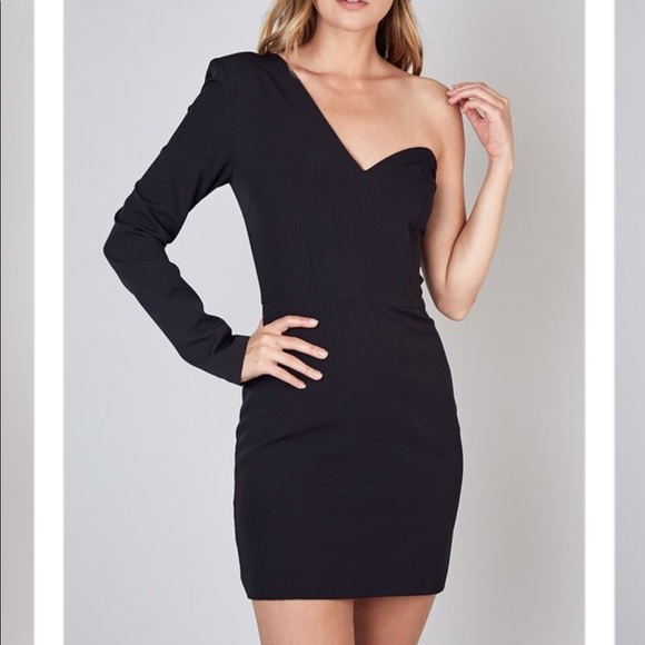 Bougie University Dresses & Skirts - ‼️NEW‼️SHIPS TODAY 📦 Black One Shoulder Dress